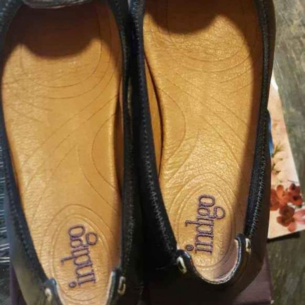 Indigo By Clarks Plus Velvet Black Shoes Size 5 medium